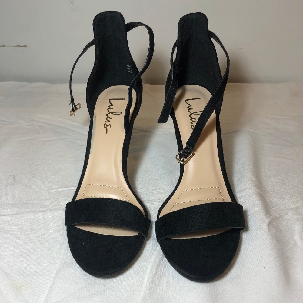 Lulus black faux suede heels